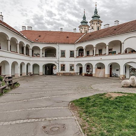 Arany Csillag Apartman Eger Exteriör bild