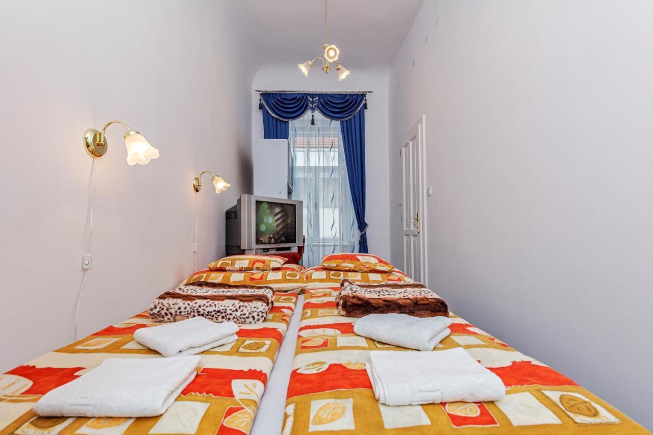 Arany Csillag Apartman Eger Exteriör bild