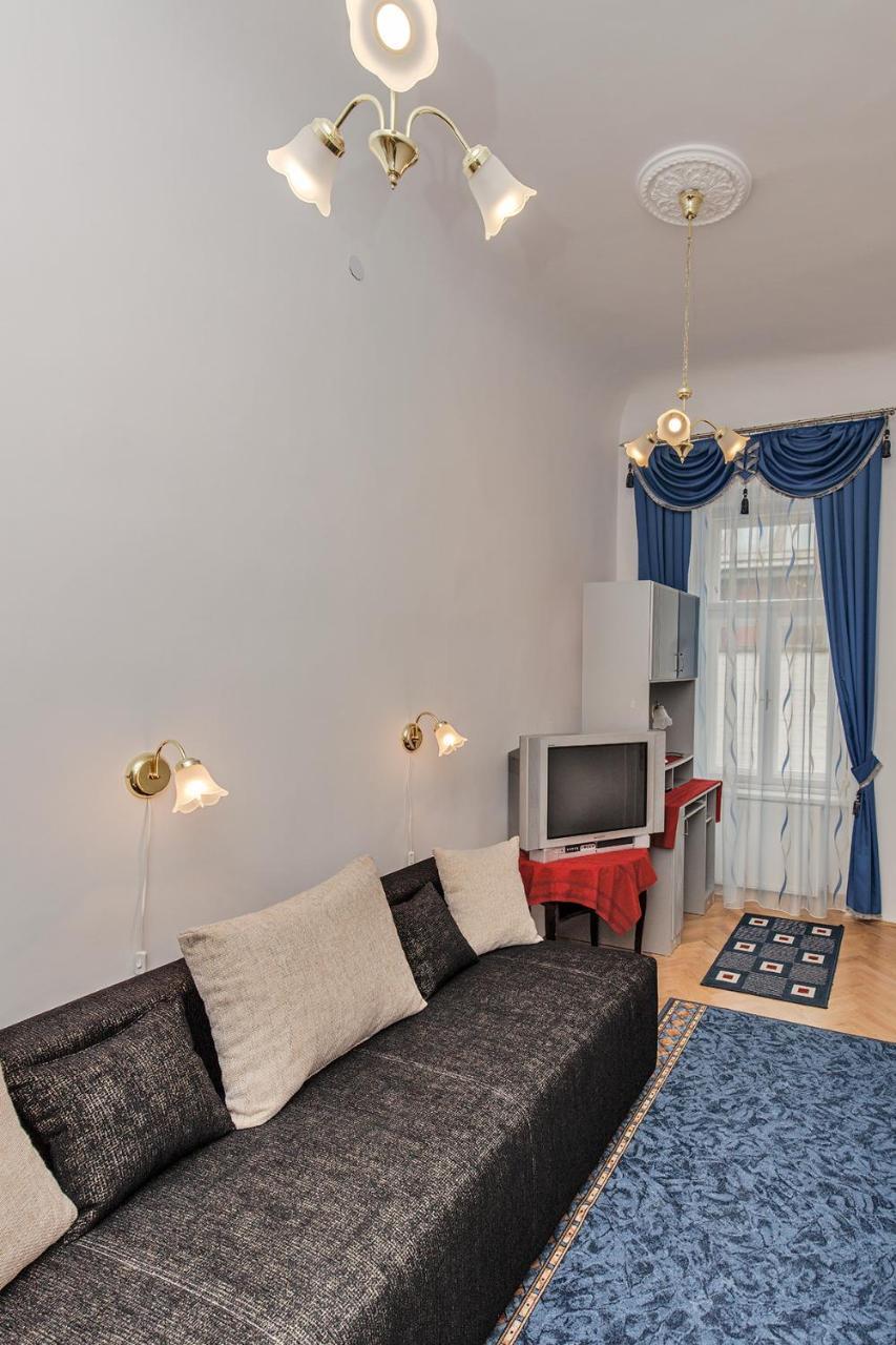 Arany Csillag Apartman Eger Exteriör bild